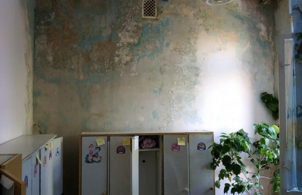 Грибок та пліснява: мережу шокували фотографії львівського садочку