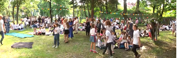 Квести, флешмоби та пікніки: як львівські школярі святкували День знань