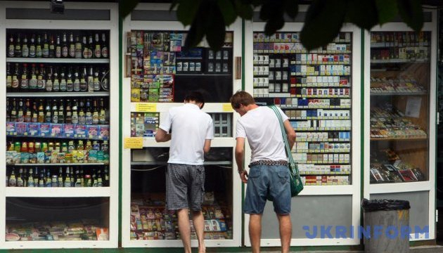 Львівський суд дозволив продавати алкоголь у кіосках