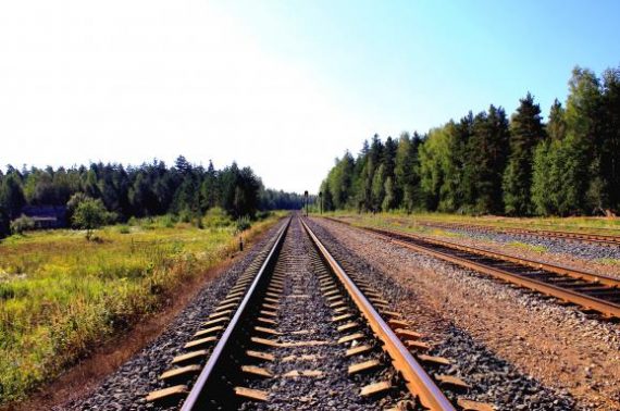 На Самбірщині 44-річний чоловік потрапив під електропоїзд