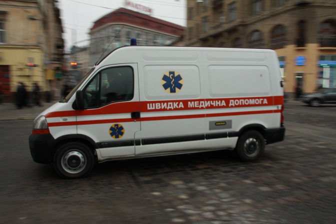 На Радехівщині водій іномарки наїхав на візок з 1-річною дитиною