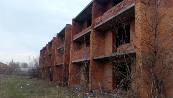 У Львові чоловік вижив після падіння з 8 поверху