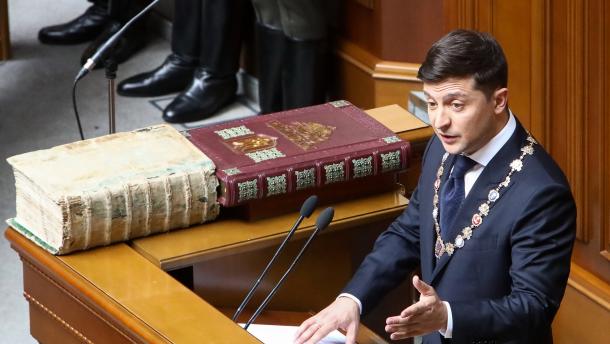 Рейтинг Зеленського стрімко впав