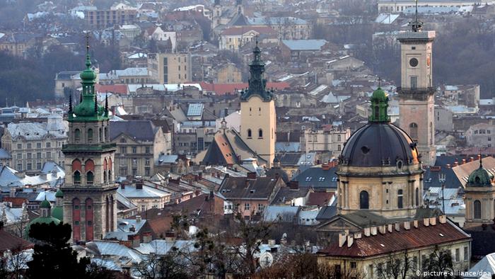 У Зеленського просять перенести столицю України до Львова