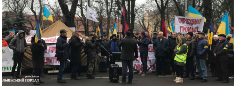 “Оголосили безстрокову акцію непокори”: мешканці Сокільник пікетують ЛОДА