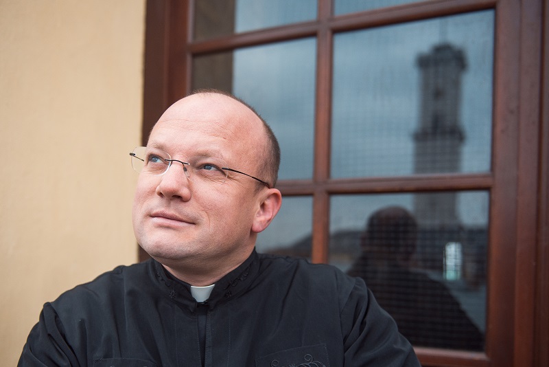 Священник зі Львова став наймолодшим католицьким єпископом у світі