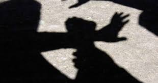 Іноземець напав з ножем на перехожого у Львові