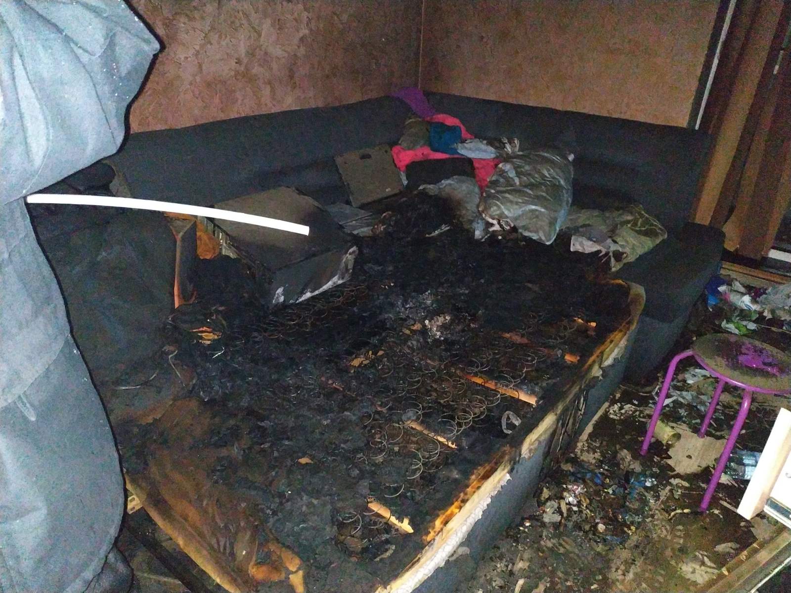 Загинув на власному дивані: на Пустомитівщині горіло у багатоповерхівці