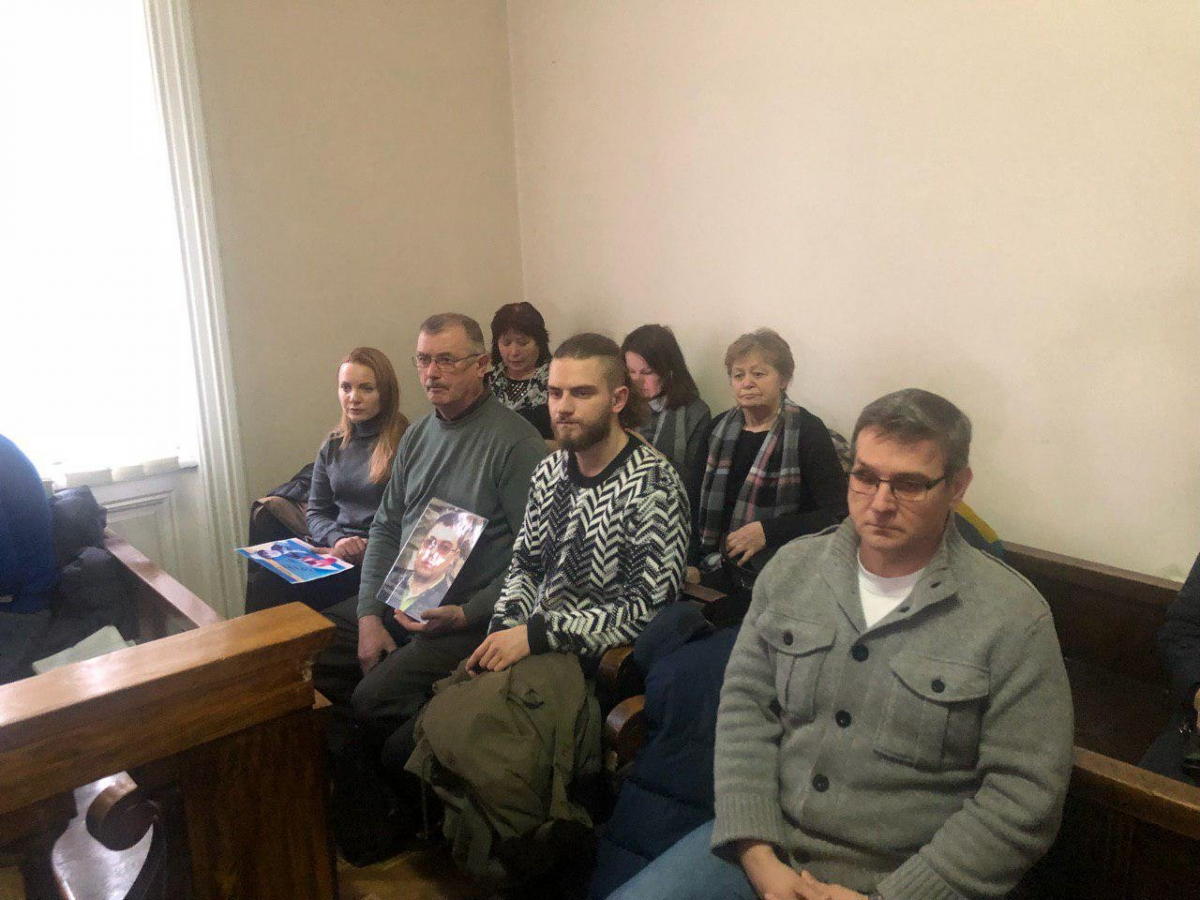 “Знущання над пам’яттю загиблих”: беркутівців-убивць звільнили з-під варти