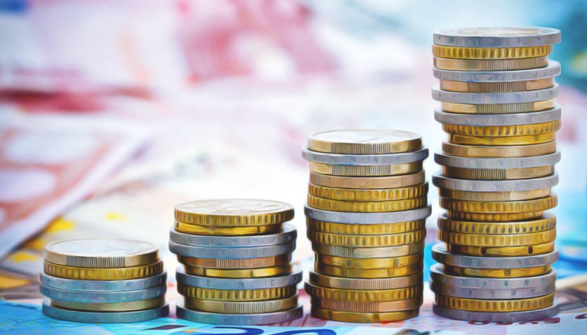 Для українців з низькою зарплатою зменшать податок