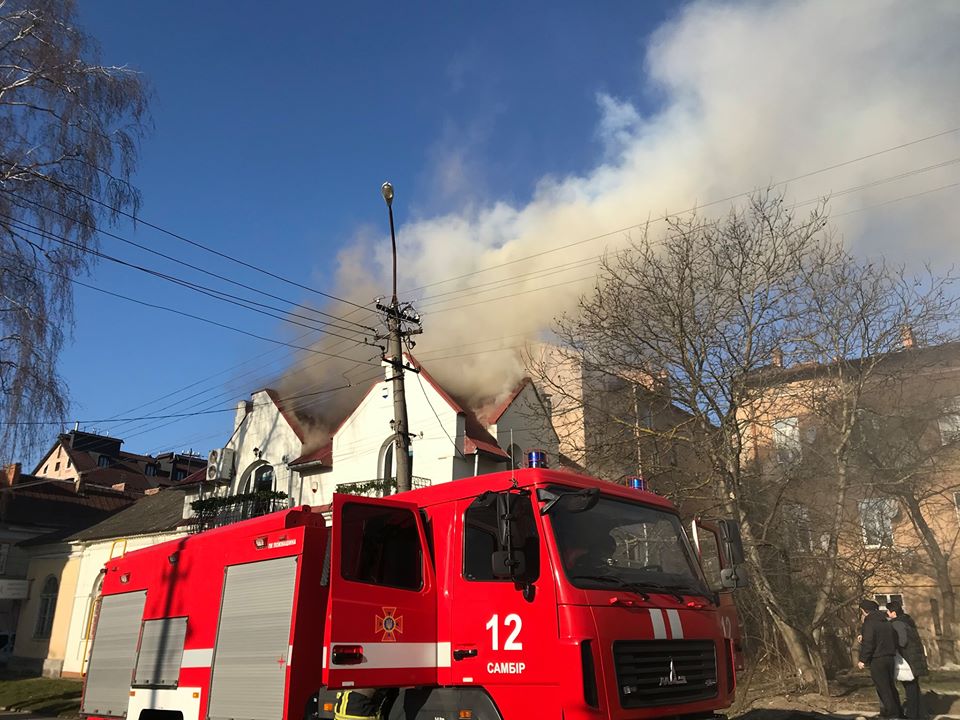 У Самборі горів ресторан, де часто проводили ділові зустрічі (Відео)