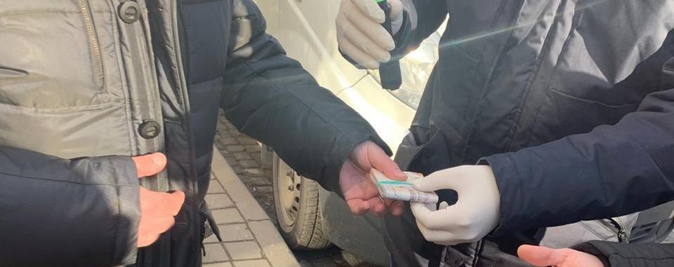 Керівника відділу Держпродспоживслужби Львівщини затримали на хабарі