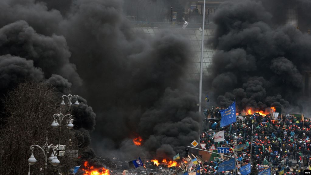 “Майдан став символ Свободи”: в Україні вшановують пам’ять Героїв Небесної сотні