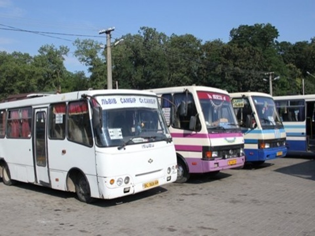 Відзавтра не їздитимуть приміські, міжміські та міжобласні маршрутки