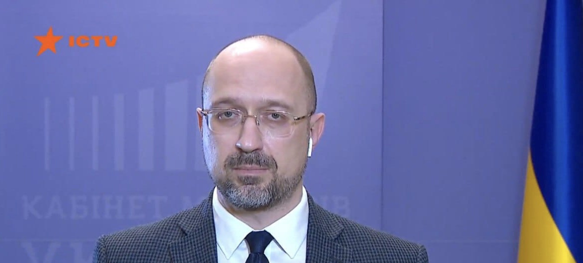 “Україна не може не працювати пів року”: Шмигаль розповів про можливе послаблення карантину