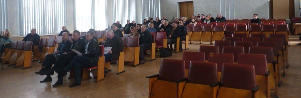 Депутати не дозволили голові Старосамбірської райради порушити регламент