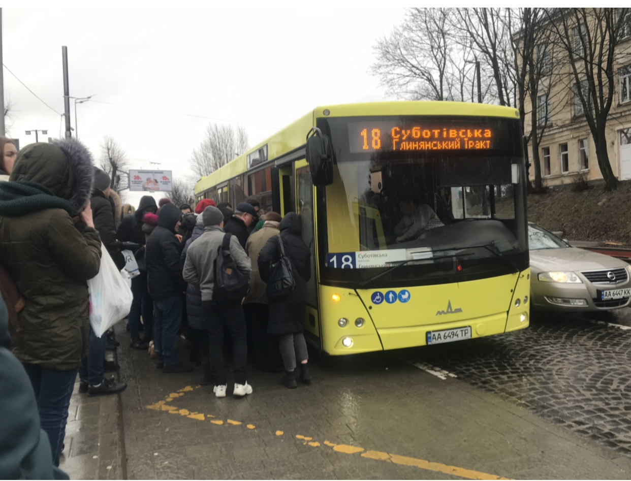 У водіїв львівських маршруток експрес-тестом виявили коронавірус