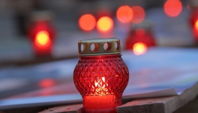 «Дозволили прийти лише домашнім»: завтра на Жовківщині відспівають померлу від коронавірусу