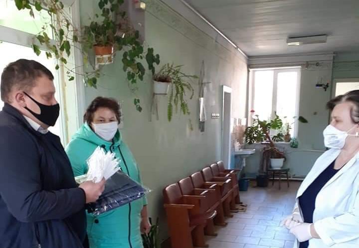 Миколаївські підприємці закупили засоби захисту для місцевих медиків