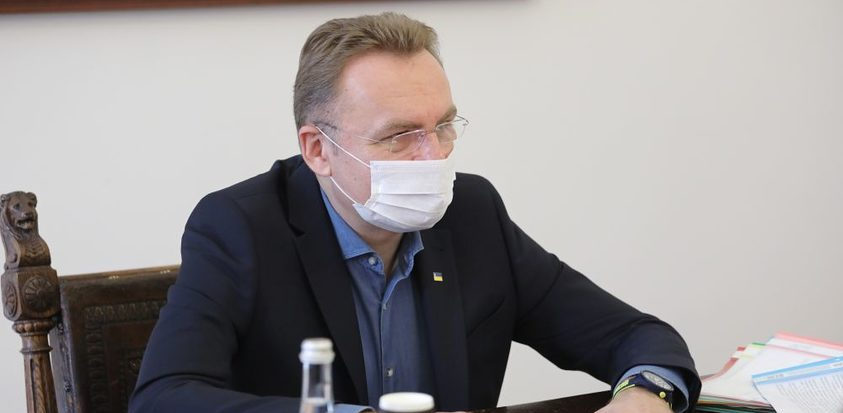 Андрій Садовий працює дистанційно: занедужав та пройшов тест на COVID-19