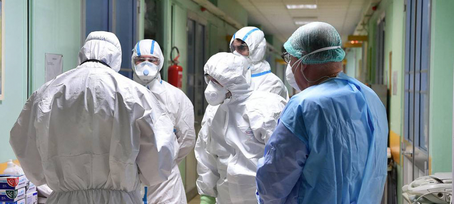 Рада прирівняла померлих від COVID-19 медиків до учасників бойових дій