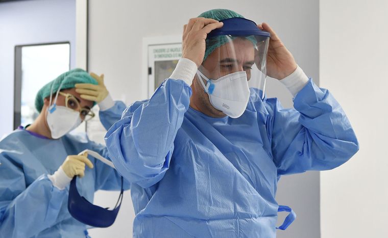 У Стрийській райлікарні закрили терапевтичне відділення: на COVID-19 похворіли медики