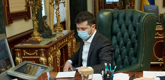 Володимир Зеленський розповів, коли запрацює транспорт та відкриють дитячі садки