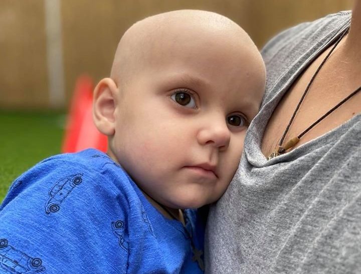 У 2-річного Владислава Копача з Борислава діагностували злоякісну пухлину: дитині необхідна допомога