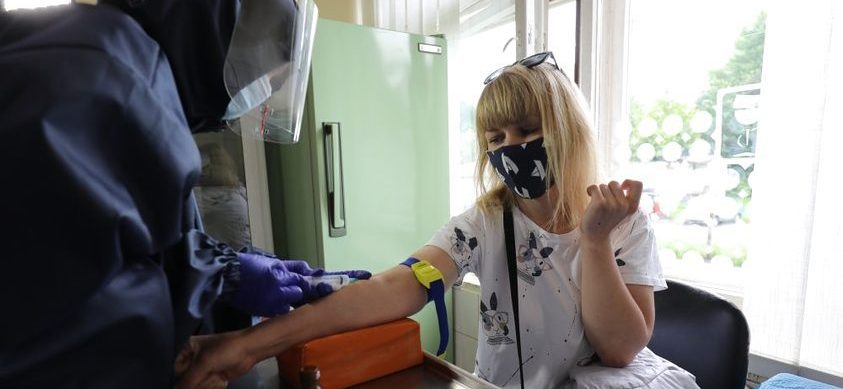 У Львові освітян, які працюватимуть під час ЗНО, тестують на коронавірус