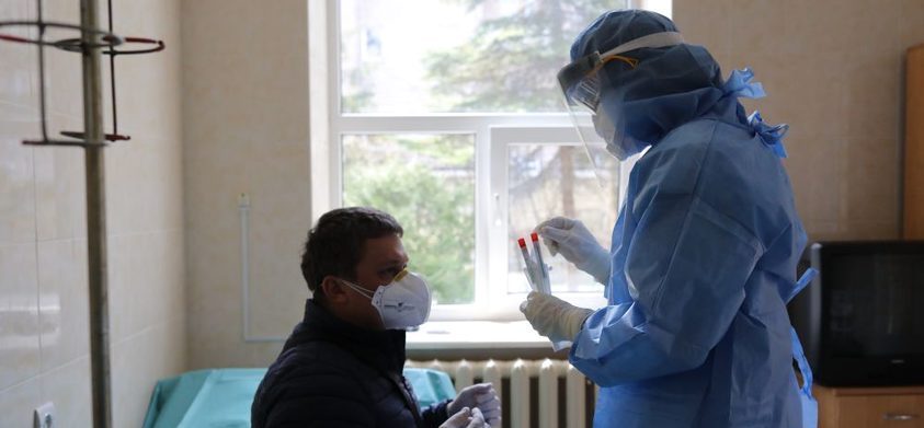 “Кількість виявлених випадків коронавірусу залишається сталою”: статистика захворюваності