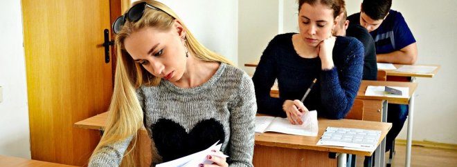 Пропонують варіант онлайн: Кабмін заборонив пробне ЗНО (оновлено)