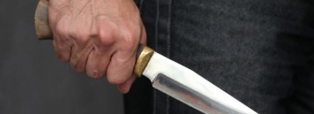 На Яворівщині старшина в знак протесту вдарив себе ножем у живіт: розслідування триває