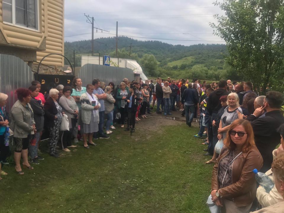 Повістка для священника УГКЦ та протестувальники у лікарні: як минув четвертий день акції (ВІДЕО)