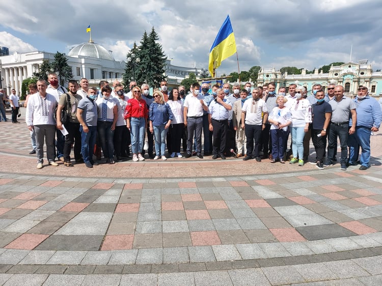 «Якщо це не провокація, то дуже груба помилка», – Володимир Гірняк про мовний законопроєкт Бужанського