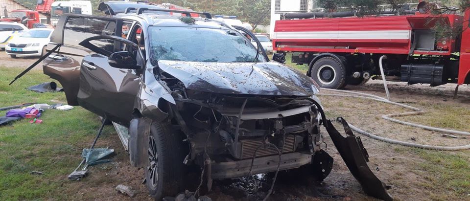 На Мостищині на базі відпочинку загорівся автомобіль: загинув чоловік
