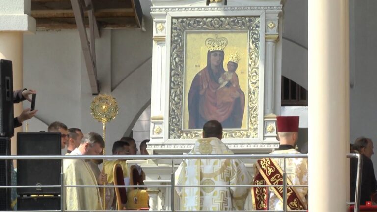 У Зарваниці Глава УГКЦ відновив акт посвяти українського народу Богородиці