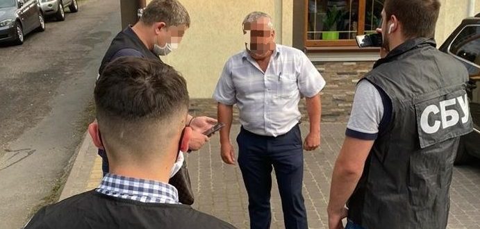 Керівника філії «Львівського облавтодору» затримали на хабарі