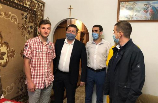 Вихованцеві інтернату зі Жовківщини подарували квартиру у Кам’янка-Бузькому районі