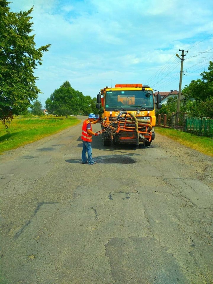 На Стрийщині почали ремонтувати дороги