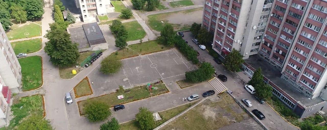 «Не багатоповерхову забудову, а гарний простір»: львів‘яни вимагають зупинити скандальні будівництва.