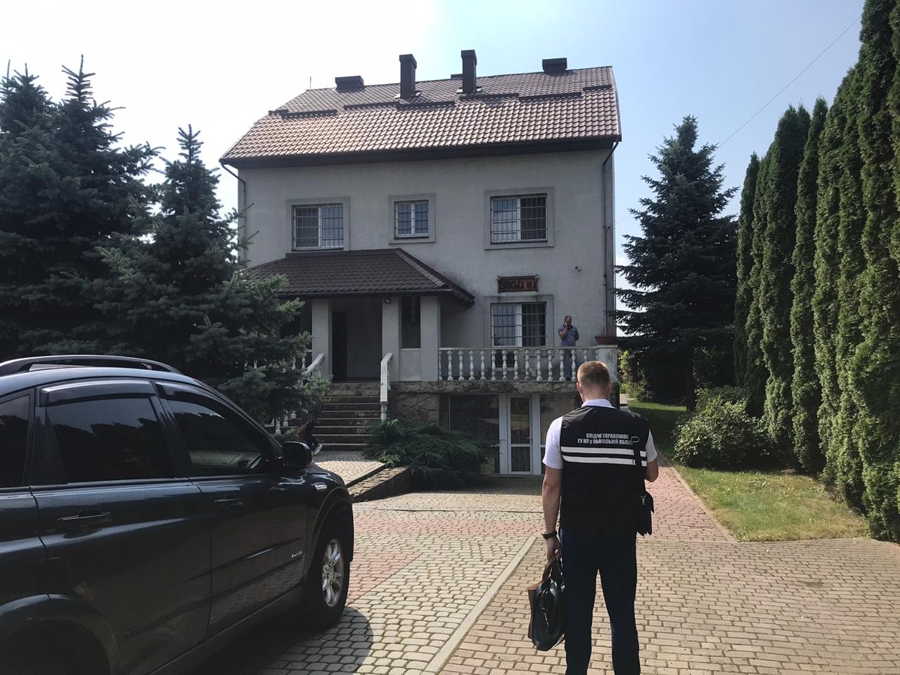 “Били та змушували працювати”: на Жовківщині закрили “реабілітаційний центр”
