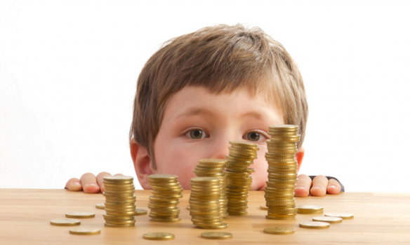 На Львівщині багатодітним батькам допоможуть зібрати учнів до школи