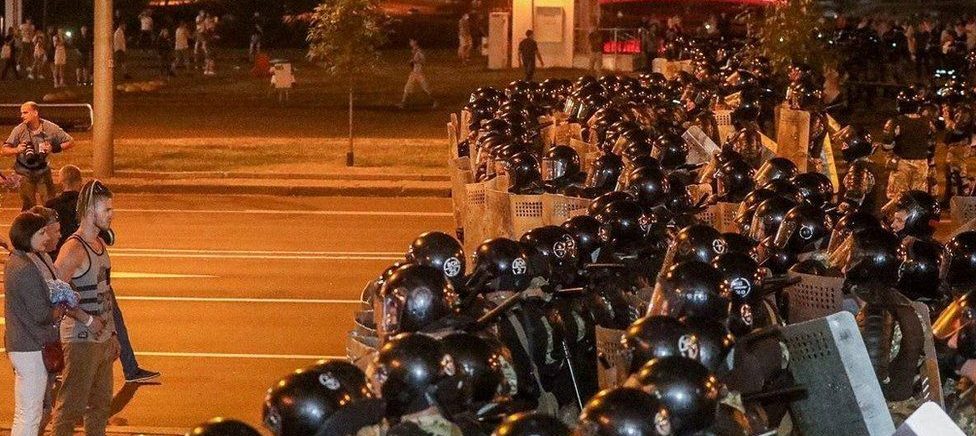 “Закликаємо сусідів до толерантності”: Зеленський про протести в Білорусі