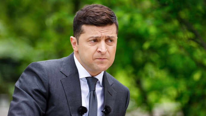 Зеленський закликав українців утриматися від поїздок до Білорусі