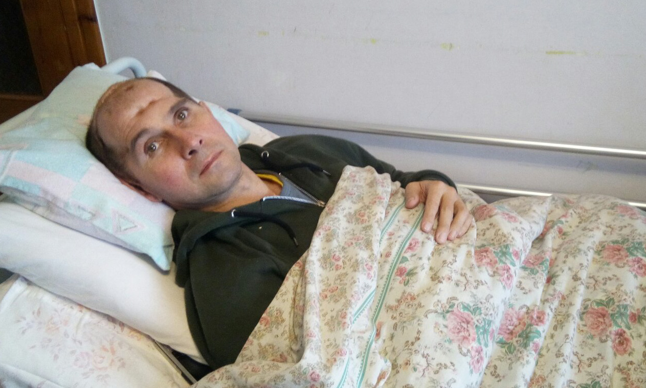 «Тричі впадав у кому»: прикутого до ліжка трускавчанина німецькі лікарі обіцяють поставити на ноги