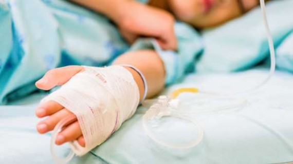 Трирічну дівчинку з Микоївського району через COVID-19 підключили до апарту ШВЛ