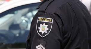 32-річний житель Жовківківщини вдарив правоохоронця кулаком в обличчя та зламав йому ніс
