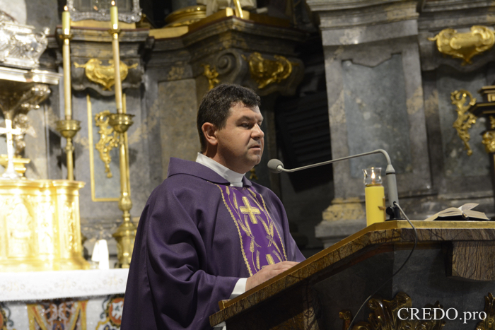 Місяць перебував у реанімації: 44-річний римо-католицький священник зі Львова помер від коронавірусу