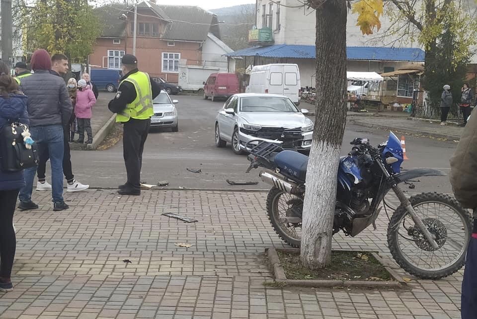 В аварії на Старосамбірщині постраждали двоє людей: поліція відкрила кримінальне провадження