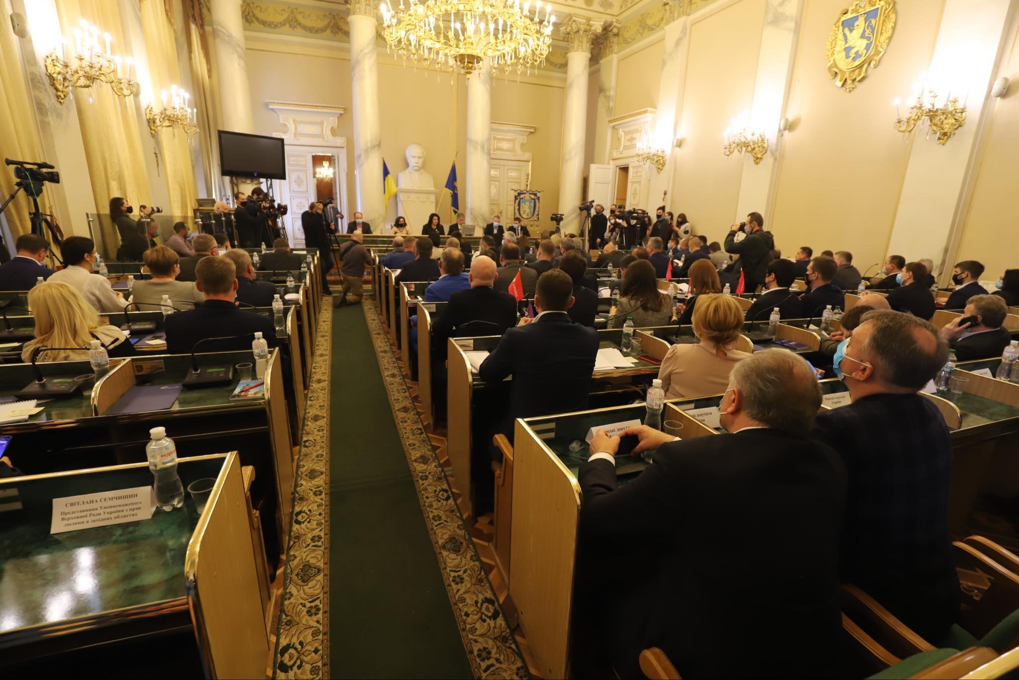 Львівська обласна рада утворила 15 постійних комісій: перелік, очільники та персональний склад